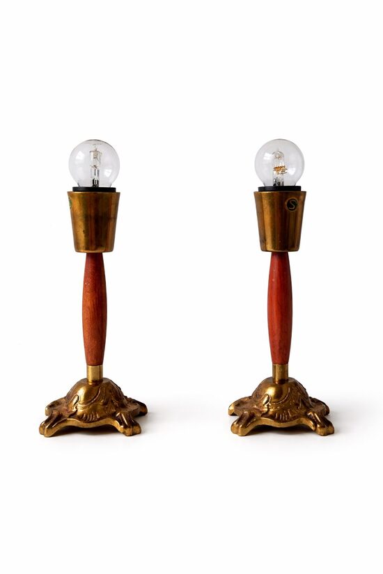 Izsmalcināts 20. gadsimta galda lampu pāris